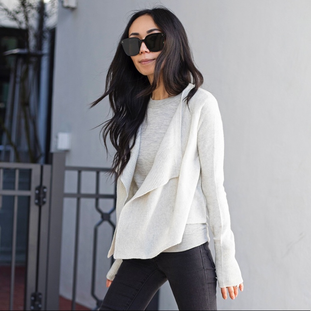 100% Cashmere Open Drape Cardigan in Light Grey - Picture 4 of 6